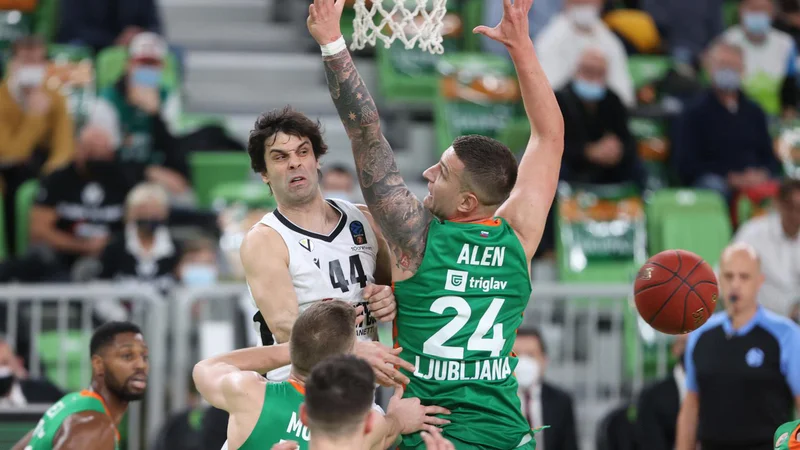 Fotografija: Miloš Teodosić (44) je tudi ob zadnjem soočenju povzročal preglavice Ljubljančanom. FOTO: Cedevita Olimpija