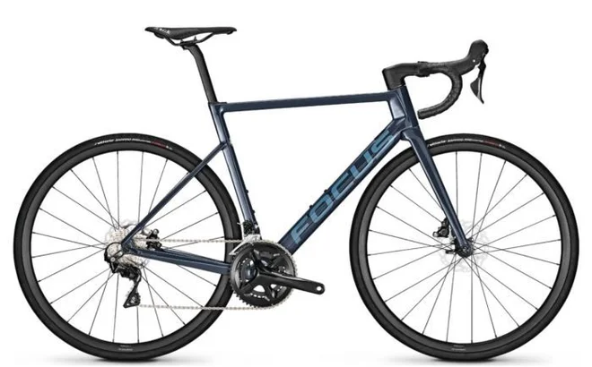 Cestno dirkalno kolo Focus Izalco Max 8.7. FOTO: Arhiv proizvajalca/Focus
