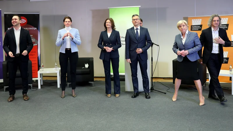 Fotografija: Stranke zaključujejo s kandidatnimi listami, predvolilna soočenja pa so se dober mesec pred volitvami že začela. FOTO: Blaž Samec/Delo