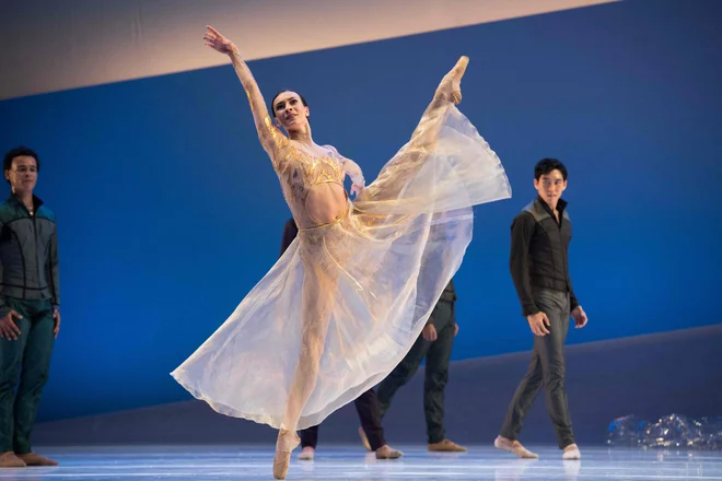 Ruska primabalerina Olga Smirnova se bo pridružila Nizozemskemu narodnemu baletu. FOTO: Yann Coatsaliou/AFP