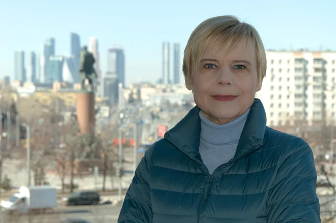 Dolgoletna novinarka in dopisnica RTV Slovenija Vlasta Jeseničnik poudarja, da novi zakon zadeva vse, ne samo novinarjev. Ljudje so v tem smislu bistveno bolj pazljivi, kaj bodo rekli.  FOTO: Osebni arhiv
