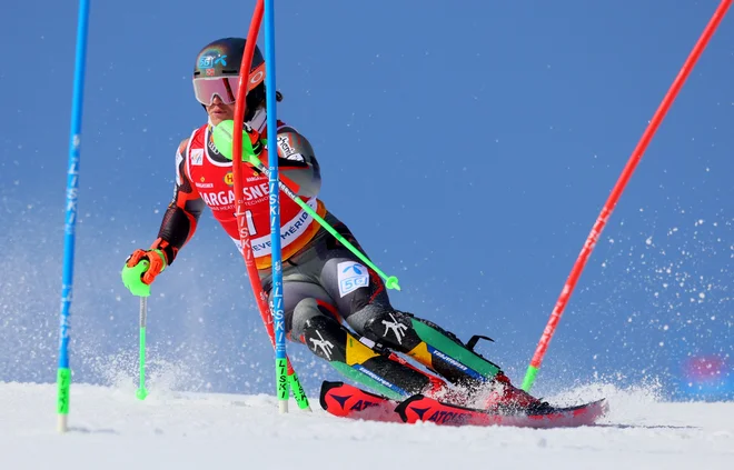 Lucas Braathen (na fotografiji) med prvo vožnjo. FOTO: Denis Balibouse/Reuters
