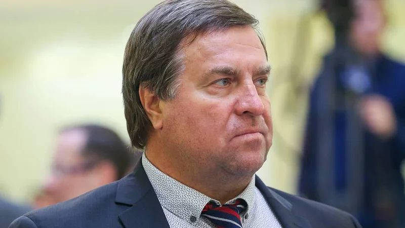 Nekdanji ruski plavalni šampion Vladimir Saljnikov ima velik vpliv v Mednarodni plavalni zvezi. FOTO: Fina