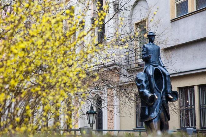 Po Kafkovi smrti se Brod kar trinajst let ni mogel spraviti k pisanju njegove biografije. FOTO: Shutterstock
