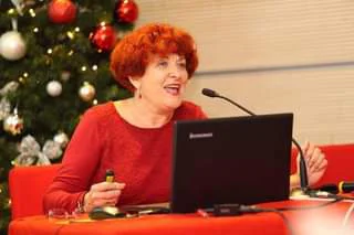 »Ugotovili smo, da je pri nas bolje poskrbljeno za inkluzijo otrok in mladine v redno izobraževanje kot pa odraslih v izobraževanje odraslih,« je povedala Ida Srebotnik, predsednica Andragoškega društva Slovenije, ki je tudi sourednica monografije. FOTO: arhiv ACS
