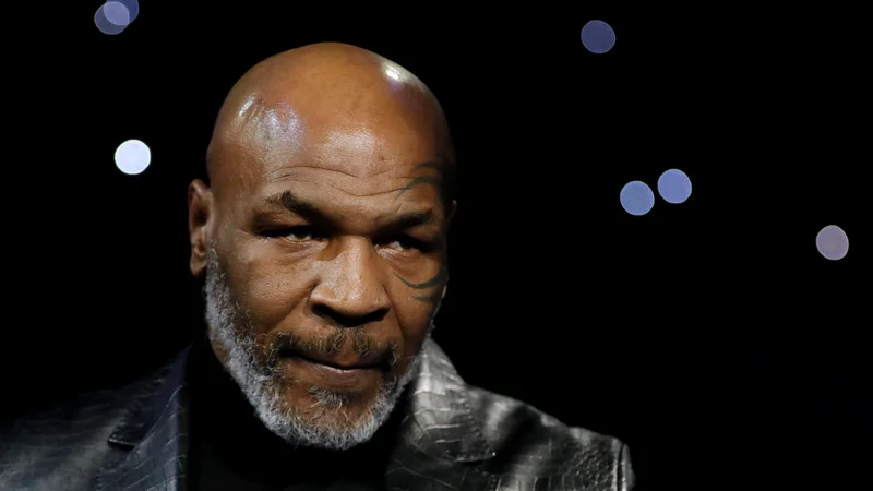 Mike Tyson se je nedavno spet podal v boksarski ring in dokazal, da je še vedno v zelo dobri formi. FOTO: Steve Marcus/Reuters