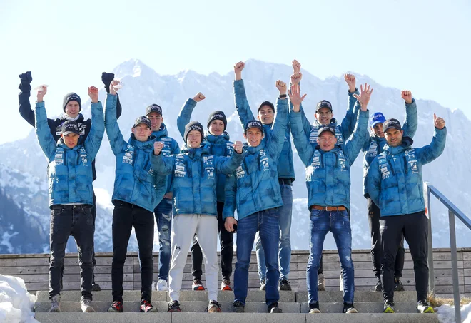 Slovenski letalci planiški zaključek sezone v smučarskih skokih načlrtujejo z zmagoslavjem v kraljevski disciplini, v kateri so najboljši &ndash; poletih. FOTO: Matej Družnik/Delo
