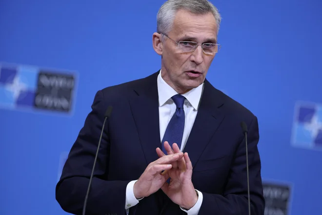 Jens Stoltenberg kljub preteku mandata ostaja generalni sekretar Nata. FOTO: Kenzo Tribouillard/AFP
