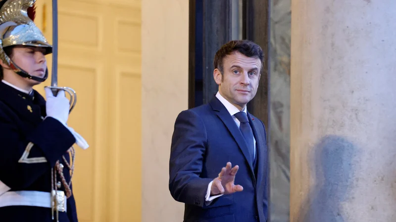 Fotografija: Predsednik Emmanuel Macron je pred časom svetoval francoskim podjetjem, naj ne hitijo iz Rusije.

FOTO: Ludovic Marin/Reuters
