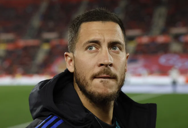 Eden Hazard pred marčevsko ligaško tekmo Reala na Majorki. Za kraljevi klub je zaenkrat odigral vsega 65 tekem, na katerih je dosegel 6 golov in podelil 10 asistenc. FOTO: Juan Medina/Reuters
