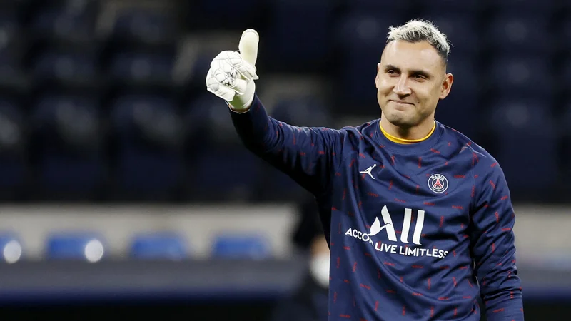 Keylor Navas je bil prvi vratar madridskega Reala v najtrofejnejšem obdobju tega tisočletja, ko je kraljevi klub pod taktirko Zinedina Zidana osvojil en državni naslov in kar tri zaporedne naslove v ligi prvakov. FOTO: Juan Medina/Reuters