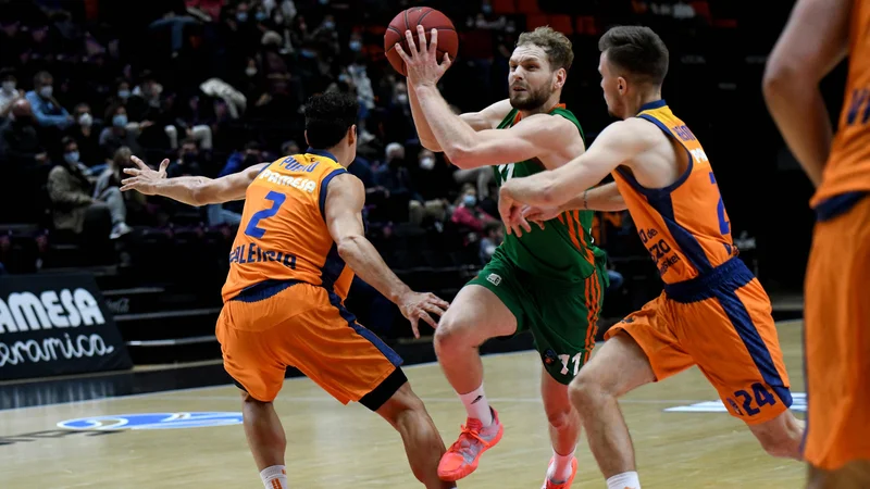 Fotografija: Jaka Blažič je 21. decembra natresel Valencii 24 točk. FOTO: Cedevita Olimpija
