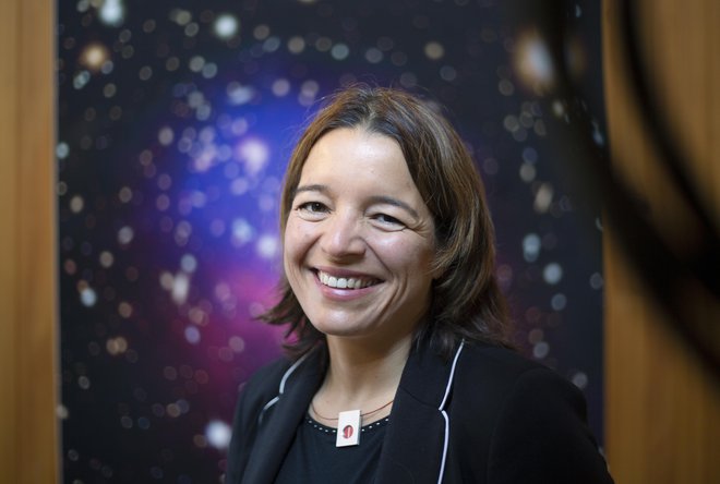 Maruša Bradač sodeluje v programu za opazovanje jat galaksij. FOTO: Jože Suhadolnik
