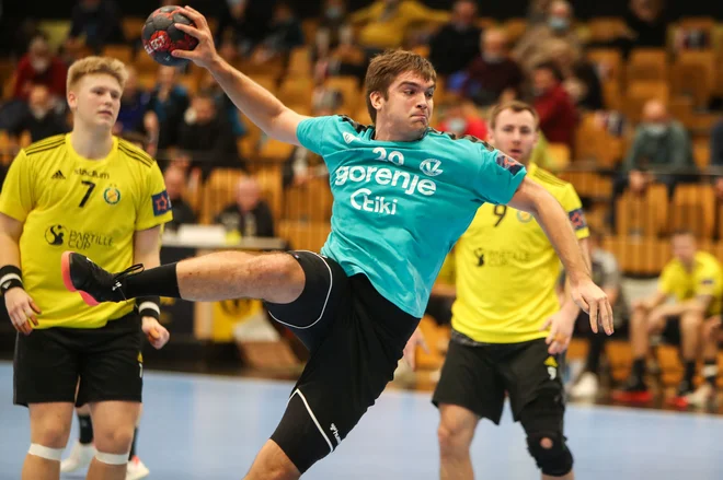 Jernej Drobež napreduje tudi v napadu.&nbsp;FOTO: Jan Gregorc/RK Gorenje
