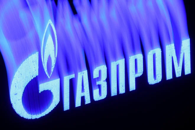Ukrep Vladimirja Putina dejansko pomeni, da bodo kupci plina še vedno plačevali v evrih (ali dolarjih), Gazprom pa bo prejel rublje, ker bo devize pobrala ruska centralna banka.&nbsp; FOTO: Reuters Photographer/Reuters
