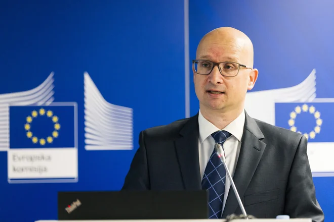Na področju lastniškega in kvazilastniškega financiranja v zagonska podjetja Slovenija za zdaj zaostaja za večino evropskih držav, tudi v primerjavi z drugimi državami v Srednji in Vzhodni Evropi, je izpostavil Damijan Dolinar. FOTO: SID Banka
