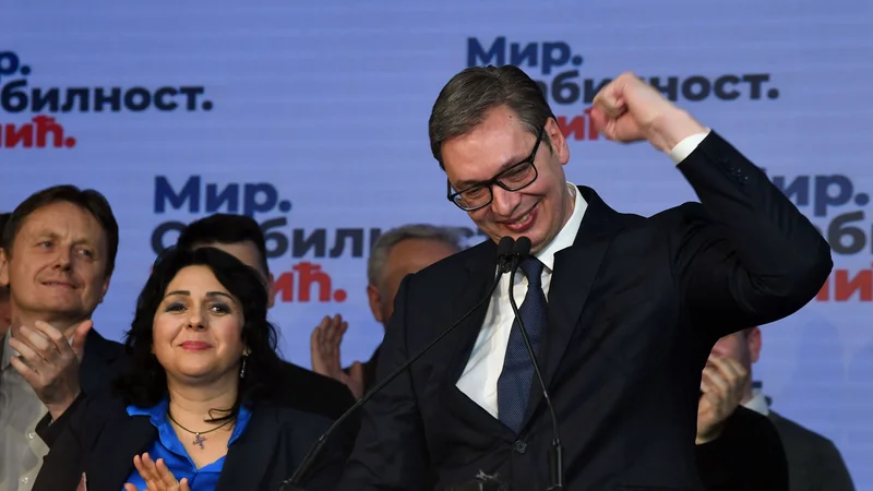 Fotografija: Novi stari predsednik Srbije Aleksandar Vučić je uspešno unovčil svoje dosedanje rezultate in absolutno prevlado v medijih. FOTO: Elvis Barukcic/AFP
