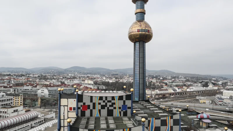 Sežigalnica odpadkov Spittelau na Dunaju 6. februarja 2019. Foto Uroš Hočevar/Delo