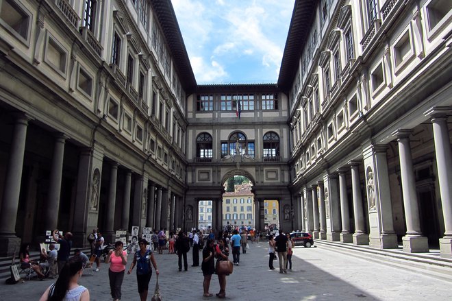 Galerijo Uffizi je lani obiskalo 1.721.637 ljubiteljev umetnosti. FOTO: Blaž Samec/Delo
