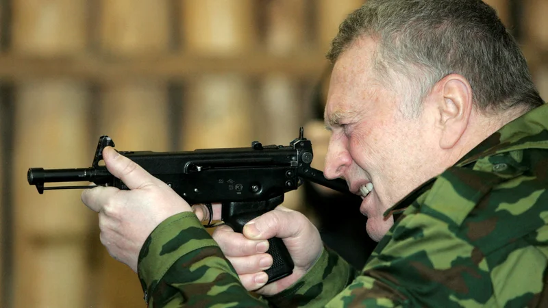 Fotografija: Letos so Vladimirja Žirinovskega najprej hospitalizirali po okužbi s covidom-19, bil pa je tako bolan, da ni komentiral niti aktualne ruske agresije v Ukrajini. FOTO: Alexander Natruskin/Reuters