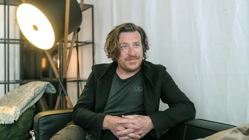Fotografija: Parov Stelar pogosto nastopa v Ljubljani. FOTO: Blaž Samec/Delo