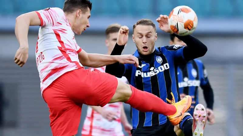 Fotografija: Tudi na revanši v Italiji bo razburljivo. FOTO: Annegret Hilse/Reuters