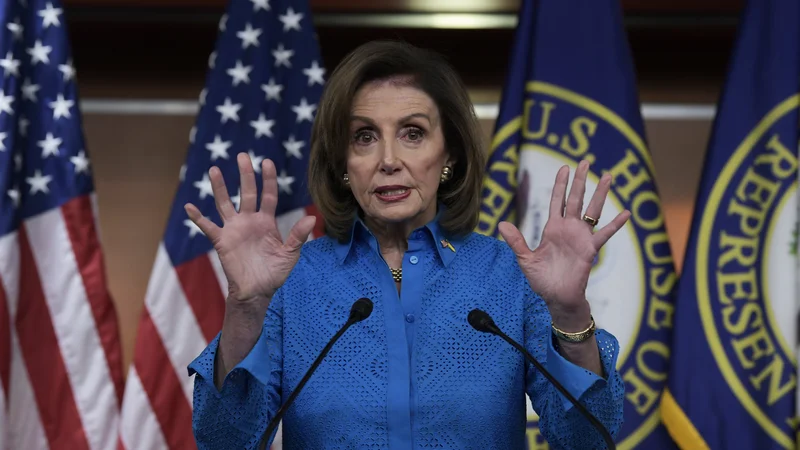 Če Nancy Pelosi ne bi prišla v stik z nekom, ki jo je okužil s koronavirusom, bi bila zdaj na Tajvanu, Kitajska in Amerika pa dobršen korak bliže vojni. FOTO:&nbsp;Lenin Nolly Via Reuters Connect
