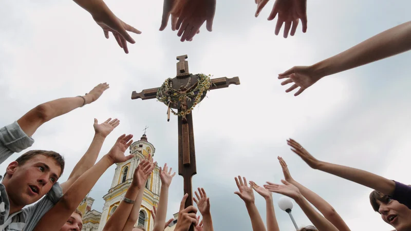 V meni je pesem. Je ljudska in krvoželjno kruta, kot so lahko le stare ljudske pesmi ... FOTO: Viktor Drachev/Afp