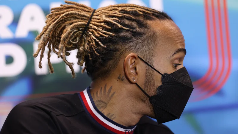 Fotografija: Lewis Hamilton je čustveno navezan na uhane. FOTO: Loren Elliott/Reuters