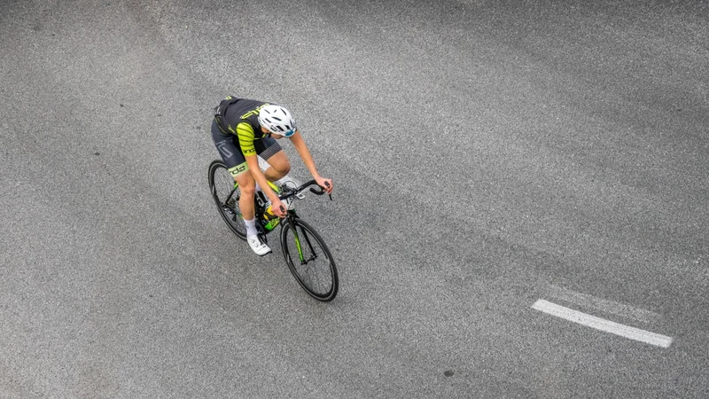 Fotografija: Svojemu ljubljenemu kolesu, s katerim ste nekoč preživeli nepozabne ure in ure, boste podaljšali življenjsko dobo, spet boste uživali. FOTO: Arhiv Polet/Delo/Kočevsko