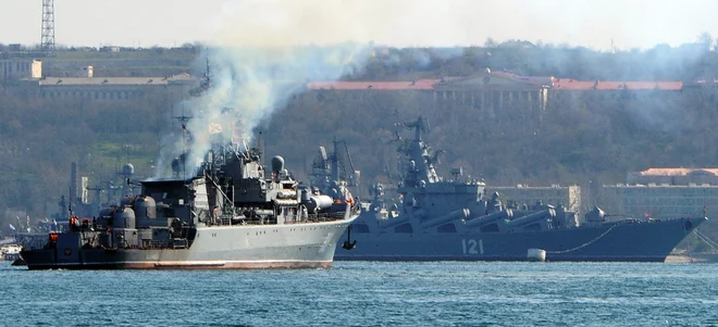V Kijevu so se že sinoči hvalili, da so &raquo;Moskvo&laquo; onesposobili z dvema raketama domače proizvodnje Neptun. FOTO:&nbsp;Afp
