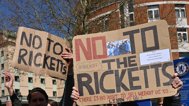 Fotografija: Navijači Chelseaja so se že izjasnili proti nakupu kluba s strani ameriške družine Ricketts. FOTO: Glyn Kirk/AFP
