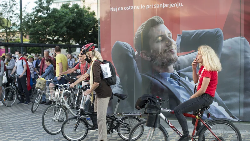 Fotografija: Kredibilne gospodarske napovedi neodvisnih inštitucij niso po volji politike, ki si pred volitvami želi čim lepšo podobo in obete. Foto: Jure Eržen/delo
