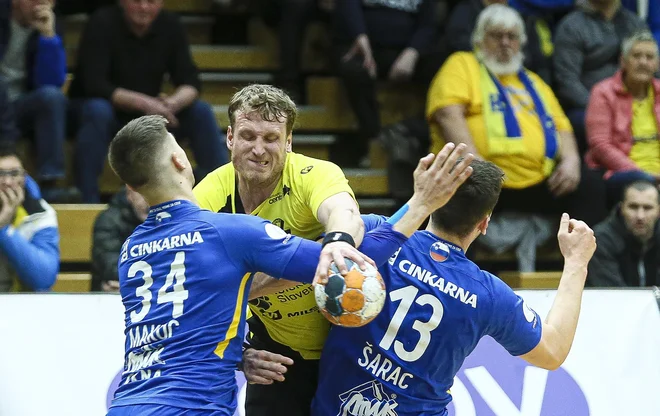 Gorenjev David Miklavčič se bo s Celjani spopadel že korak pred finalom pokalnega tekmovanja. FOTO: Jože Suhadolnik
