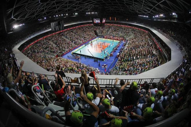 Stožice bodo odbojkarsko pokale po šivih tudi na tribunah. FOTO: Uroš Hočevar
