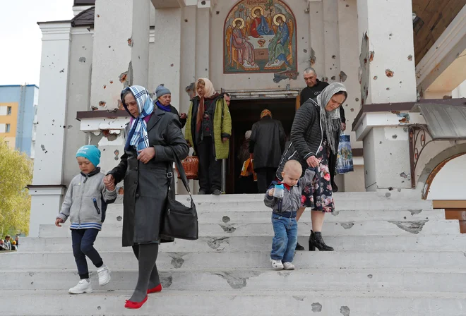 Pravoslavna velika noč ni zaustavila sovražnosti v Ukrajini. FOTO:&nbsp;Aleksander Jermočenko/Reuters
