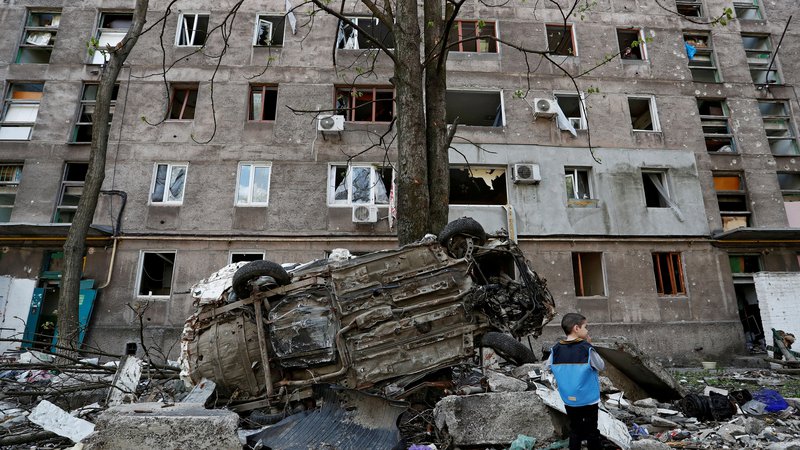 Fotografija: Evakuacija civilistov iz razrušenega Mariupolja znova ni uspela. FOTO: Aleksander Jermočenko/Reuters
