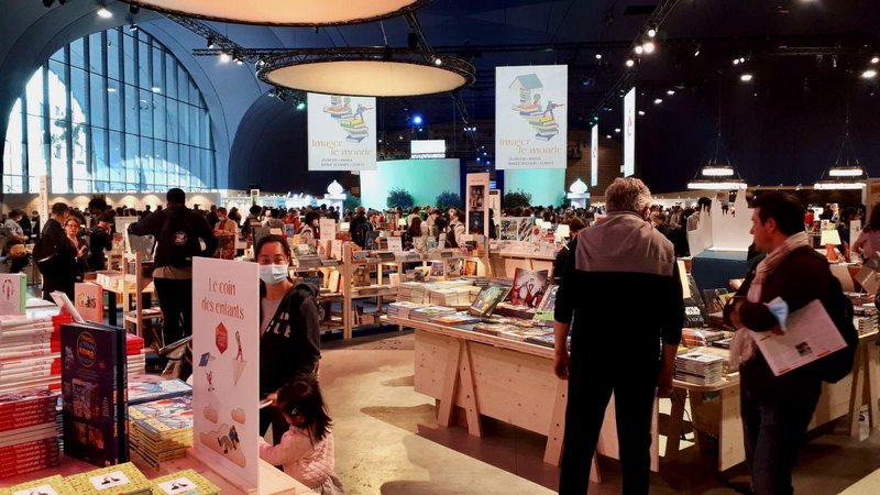 Fotografija: Avtorjem, založnikom, knjigotržcem in navdušencem bomo poskušali dati razlog, da se knjige veselijo, je povedal direktor novega festivala Jean-Baptiste Passé. FOTO: R. Z.
