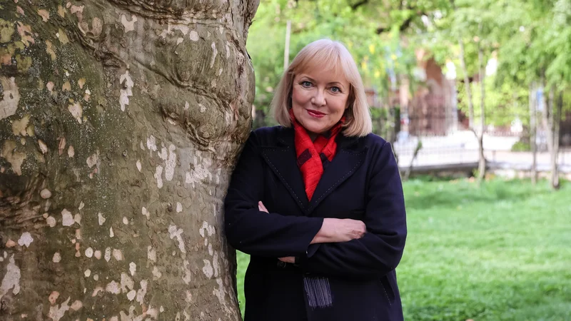 Fotografija: Renata Salecl pravi, da se je izjemno hitro udomačila v Ljubljani. FOTO: Črt Piksi /Delo