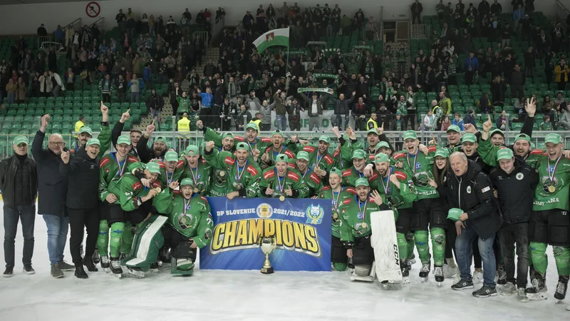 Fotografija: Pri slovenskem hokejskem prvaku SŽ Olimpija so potegnili prvo kadrovsko potezo za novo sezono. FOTO:Jure Eržen/Delo