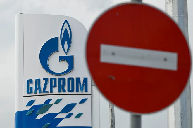 Embargo na rusko nafto v okviru novega svežnja sankcij EU, ki ga pripravlja evropska komisija, ni bil uradna tema zasedanja, a dogajajo se premiki. FOTO: Nikolaj Dojčinov/AFP
