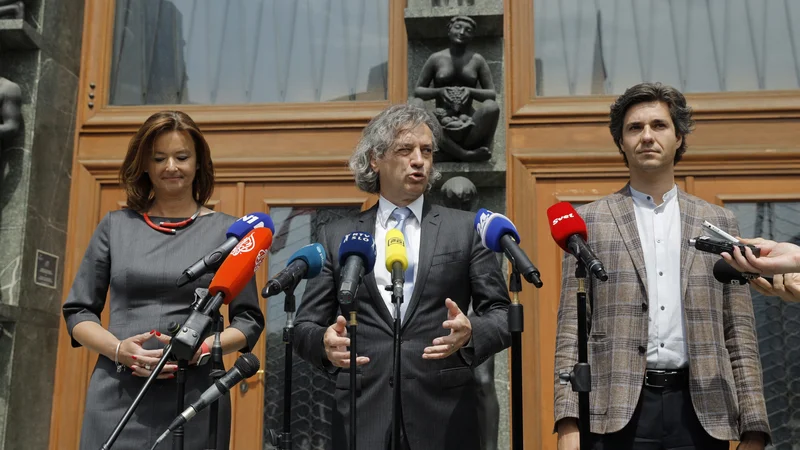 Tanja Fajon ministrske kandidate SD usklajuje z Robertom Golobom in svojo poslansko skupino. FOTO:&nbsp;Jože Suhadolnik/Delo
