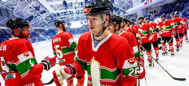 Madžari so slavili prvo zmago na SP. FOTO: IIHF
