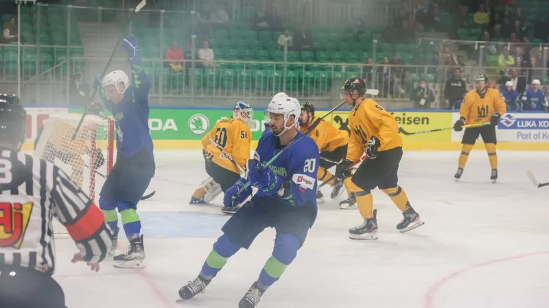 Fotografija: Slovenski hokejisti so potrdili premoč proti Litovcem. FOTO: Črt Piksi/Delo