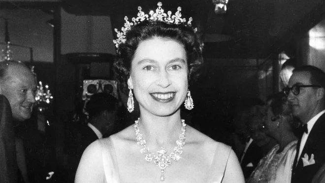 Elizabeta I. in Elizabeta II.: Zlati kraljici Foto Tv Slo
