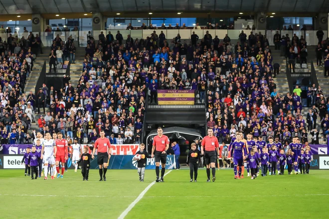 Maribnorsko-koprski prvenstveni dvoboj za naslov državnega prvaka je najbolj vznemirljiv del zadnjih 270 minut ligaškega tekmovanja. FOTO: Sandi Fišer/Mediaspeed
