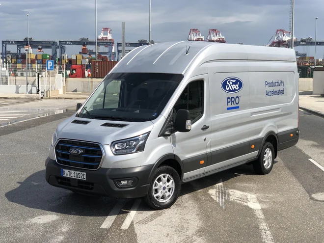 Ford E-Transit v najdaljši in najvišji izvedbi. 