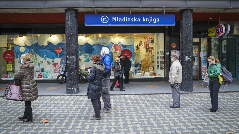 Fotografija: DUTB je še okrepila lastništvo v največji založbi. FOTO: Jože Suhadolnik/Delo