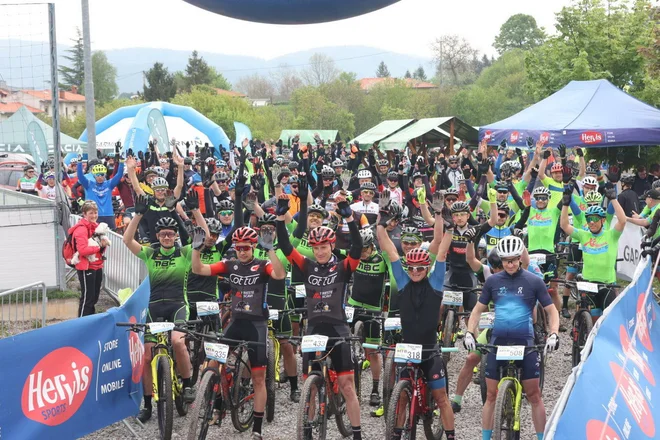 Več kot 450 zadovoljnih gorskih kolesarjev.&nbsp;FOTO: MTB Slavnik
