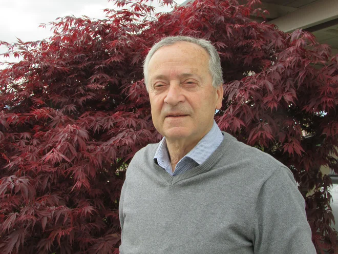 Že ob vpeljavi kartice zdravstvenega zavarovanja so govorili o njeni večnamenskosti, a informatizacija drugih podsistemov še ni bila na takšni ravni, da bi se lahko priključili, se spominja dr. Stanislav Čuber. FOTO: osebni arhiv
